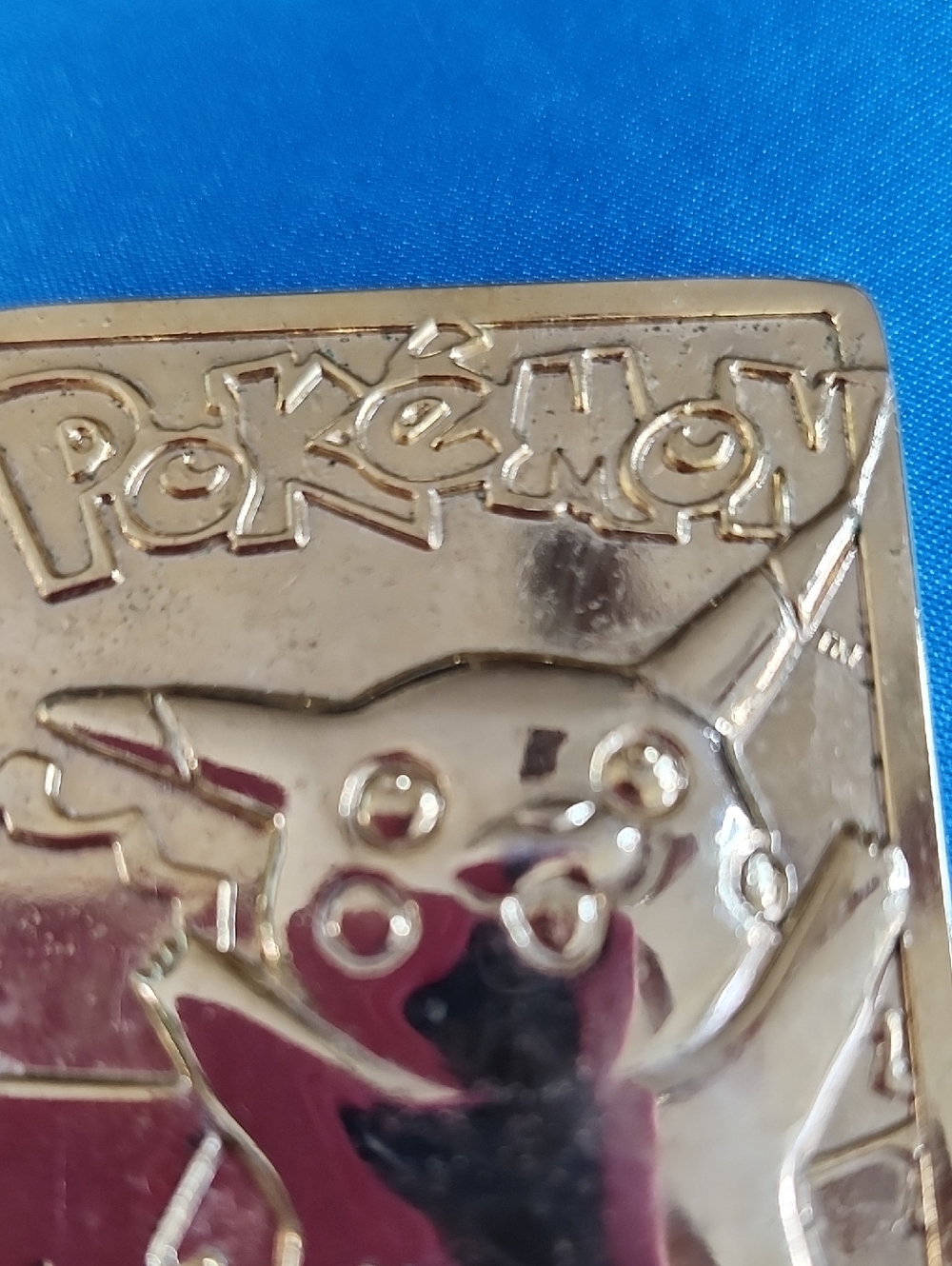 1999 Pokemon Pikachu Gold Plated Card By Nintendo - Picture 2 of 9
